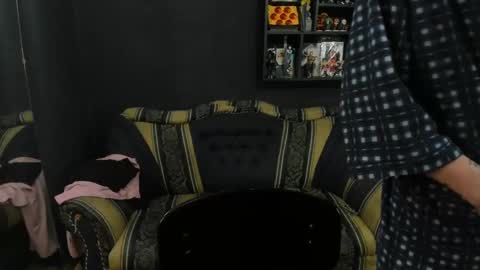 Snapshot of jinnbook chatting on 01.29.25 JinnBook online show from 01.29.25