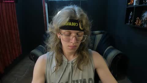 Snapshot of jinnbook chatting on 10.22.25 JinnBook online show from 10.22.25