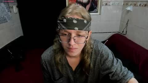 Snapshot of jinnbook chatting on 01.12.26 JinnBook online show from 01.12.26