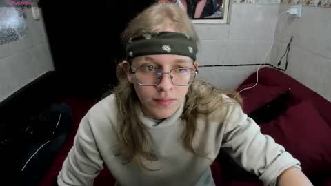 Snapshot of jinnbook chatting on 01.13.26 JinnBook online show from 01.13.26