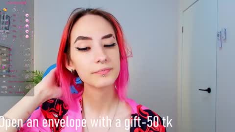 Snapshot of jinx_boom chatting on 02.08.25 jinx_boom online show from 02.08.25