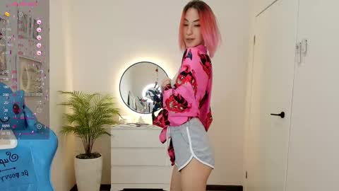 Snapshot of jinx_boom chatting on 02.16.25 jinx_boom online show from 02.16.25