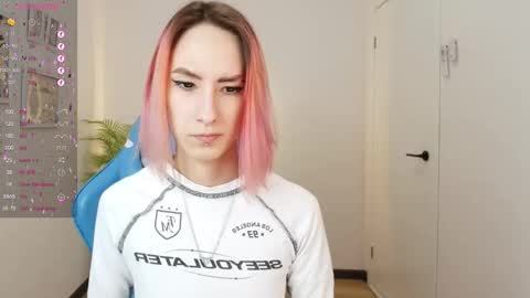 Snapshot of jinx_boom chatting on 02.23.25 jinx_boom online show from 02.23.25