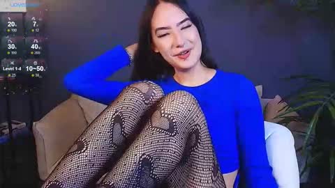 Snapshot of jinx_boom chatting on 10.11.25 jinx_boom online show from 10.11.25