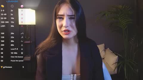 Snapshot of jinx_boom chatting on 11.27.25 jinx_boom online show from 11.27.25