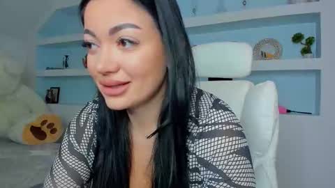 Juliee online show from 11.17.25