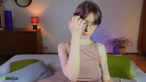 Hey Guys We are Julia ginger  Tina brunette online show from 08.10.26