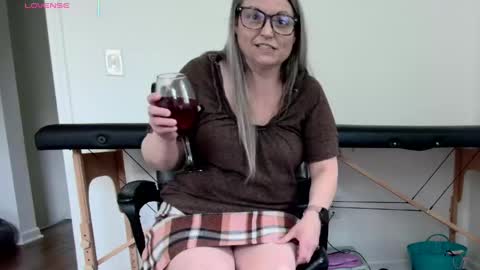 Nicole  Allen online show from 05.20.26