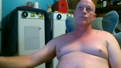 Snapshot of jlz2695 chatting on 06.01.26 jlz2695 online show from 06.01.26