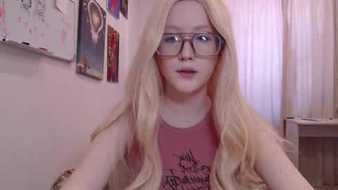 Snapshot of joan_kiss chatting on 03.05.26 joan_kiss online show from 03.05.26