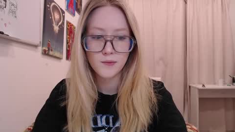 joan_kiss online show from 03.30.26