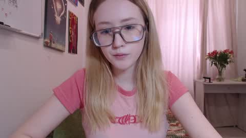 joan_kiss online show from 04.11.26