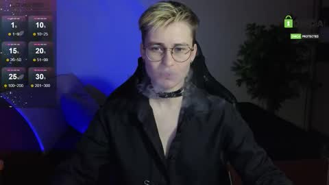 Snapshot of joan_night chatting on 12.01.25 J online show from 12.01.25