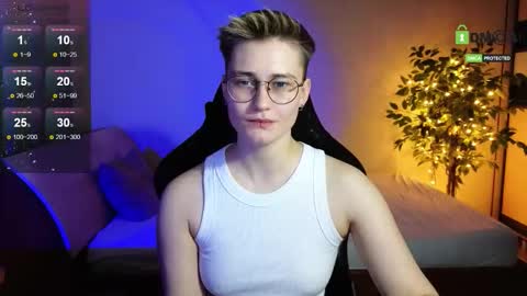 Snapshot of joan_night chatting on 12.15.25 J online show from 12.15.25