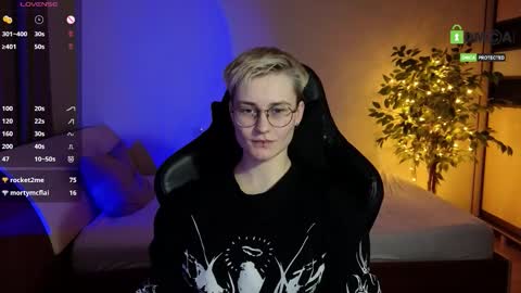 Snapshot of joan_night chatting on 02.06.26 J online show from 02.06.26