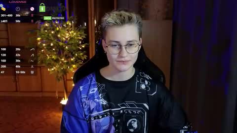 Snapshot of joan_night chatting on 03.03.26 J online show from 03.03.26