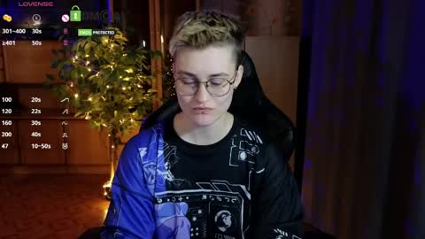 Snapshot of joan_night chatting on 03.28.26 J online show from 03.28.26