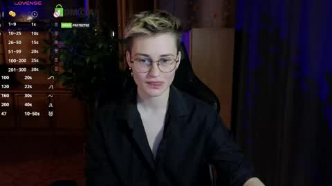 Snapshot of joan_night chatting on 04.12.26 J online show from 04.12.26