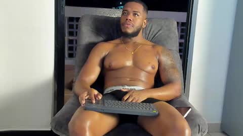 JOAN SAENZ online show from 01.14.25