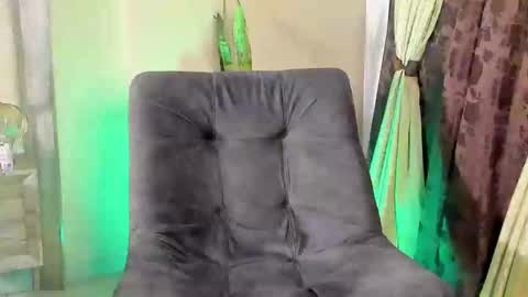 JOAN SAENZ online show from 02.21.25