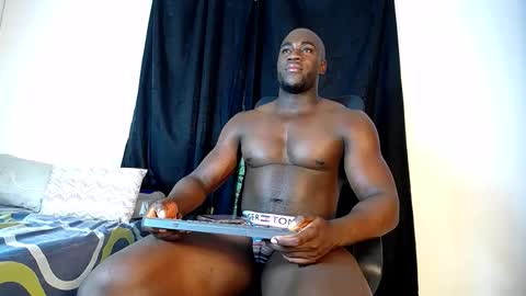 Snapshot of joan_silva chatting on 09.15.25 joan_silva online show from 09.15.25