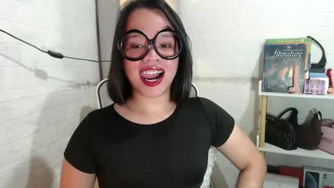 Joana online show from 01.28.25