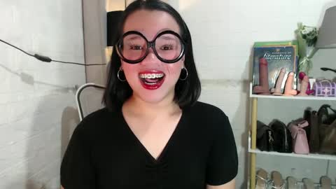 Joana online show from 02.23.25