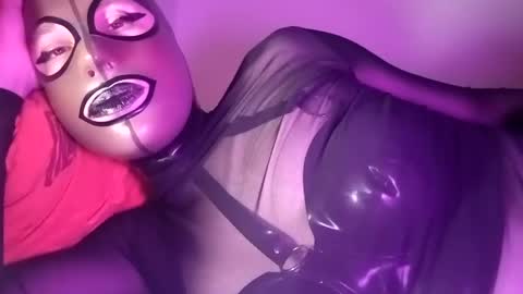 Snapshot of joanesxfree chatting on 01.09.25 The sweetest toy online show from 01.09.25