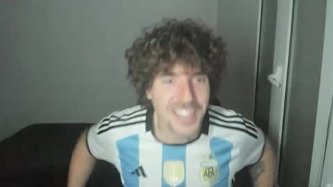 Snapshot of joaquin420_hot chatting on 03.08.26 joaquin420_hot online show from 03.08.26