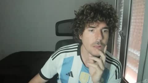 Snapshot of joaquin420_hot chatting on 03.09.26 joaquin420_hot online show from 03.09.26