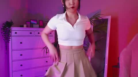 Amina online show from 02.08.25