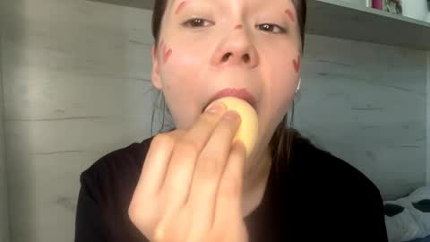 Mila online show from 04.28.26