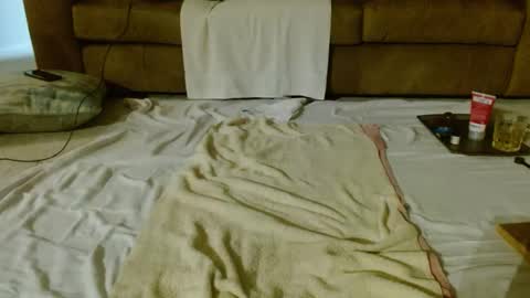 Snapshot of joepost321 chatting on 10.08.25 joepost321 online show from 10.08.25