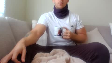 Snapshot of joeybanan chatting on 10.19.25 joeybanan online show from 10.19.25