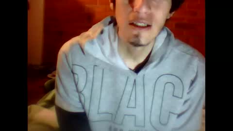 Snapshot of johan70nsexy chatting on 10.25.25 johan70nsexy online show from 10.25.25