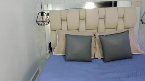 Johan  online show from 09.23.25