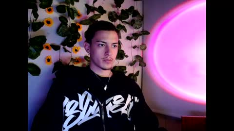 Snapshot of johan_parker222 chatting on 09.16.25 johan_parker222 online show from 09.16.25