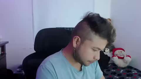 Snapshot of johanleonsweetboy chatting on 09.15.25 JOHAN independient model online show from 09.15.25