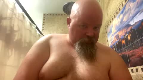 Snapshot of john40a chatting on 01.12.25 John online show from 01.12.25