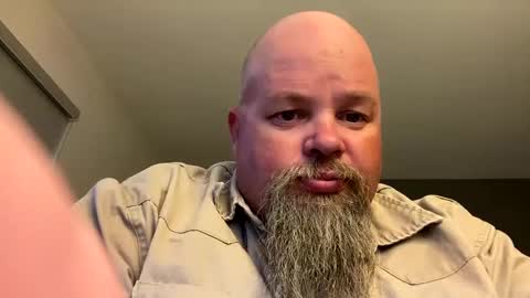 Snapshot of john40a chatting on 03.11.25 John online show from 03.11.25