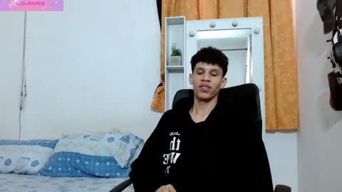 Snapshot of john_ssnow29 chatting on 12.02.24 john_ssnow29 online show from 12.02.24