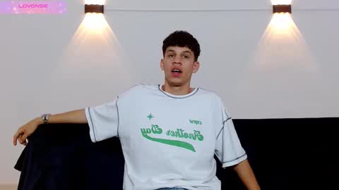 Snapshot of john_ssnow29 chatting on 09.11.25 john_ssnow29 online show from 09.11.25