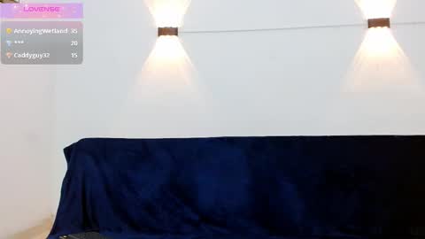 Snapshot of john_ssnow29 chatting on 10.13.25 john_ssnow29 online show from 10.13.25