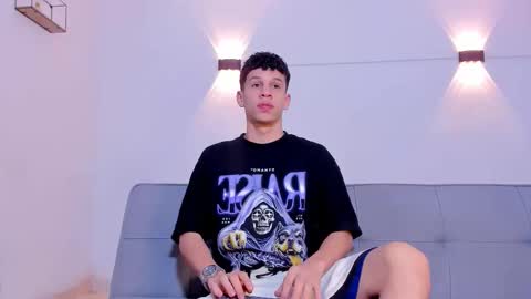 Snapshot of john_ssnow29 chatting on 11.20.25 john_ssnow29 online show from 11.20.25