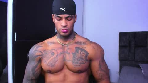 Snapshot of johnbelt_ chatting on 10.28.25 john belt online show from 10.28.25