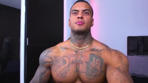 Snapshot of johnbelt_ chatting on 12.01.25 john belt online show from 12.01.25