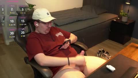 Snapshot of johndor22 chatting on 02.09.25 Jones online show from 02.09.25