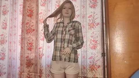 Snapshot of johnettebrackbill chatting on 03.30.26 SofiaOweenss online show from 03.30.26