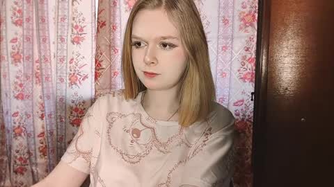 Snapshot of johnettebrackbill chatting on 04.02.26 SofiaOweenss online show from 04.02.26