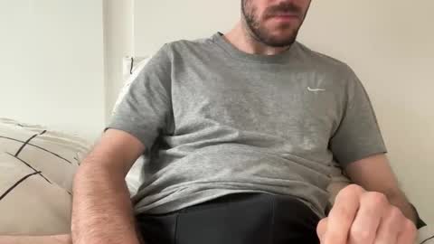 Snapshot of johnhard1987 chatting on 09.16.25 johnhard1987 online show from 09.16.25